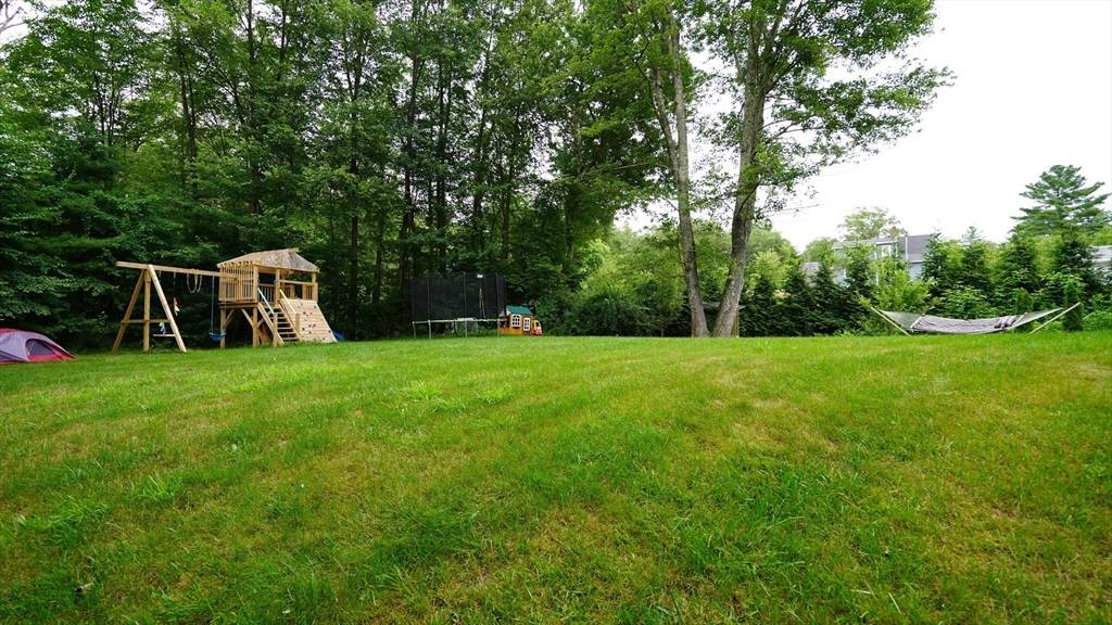 Sutton, MA 01590,59 Whitins Road