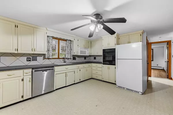 Bridgewater, MA 02324,8 North St