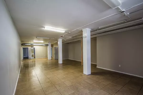 242 Pleasant #1L, Worcester, MA 01609