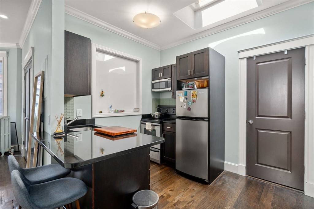 Boston, MA 02215,111 Jersey St #18