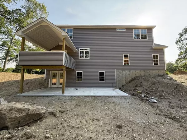 Rehoboth, MA 02769,25 Columbine Rd