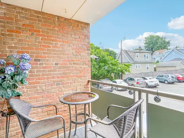 Everett, MA 02149,881 Broadway #16