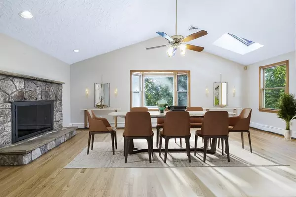 Sudbury, MA 01776,228 North Rd