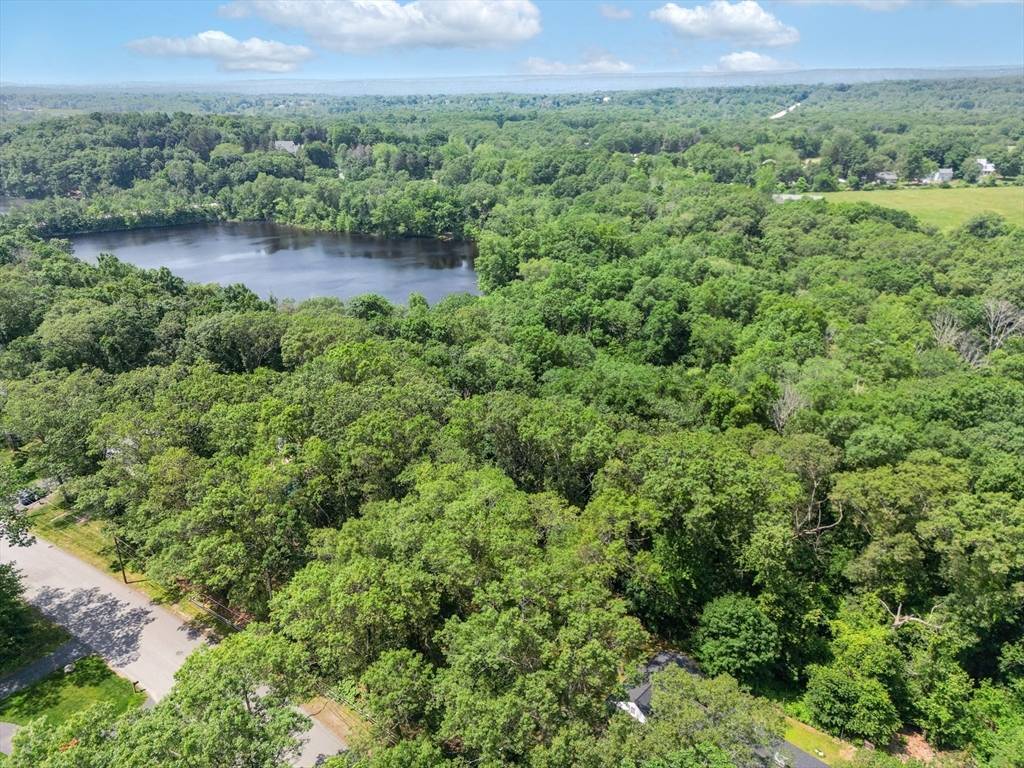 North Attleboro, MA 02760,0 Anawan Rd