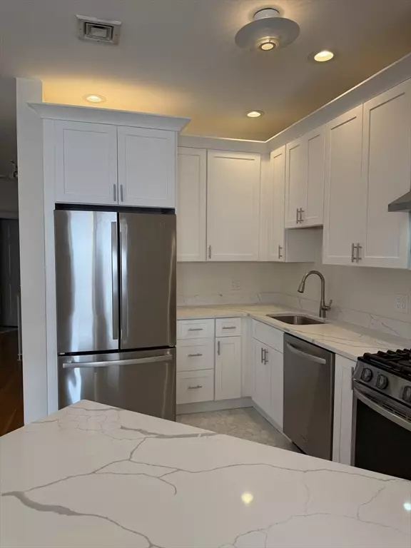Cambridge, MA 02138,118 Trowbridge St #6