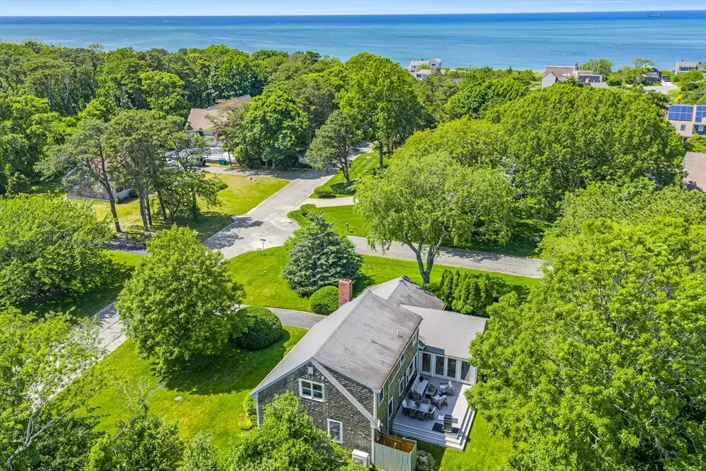 Brewster, MA 02631,167 Ambergris Circle