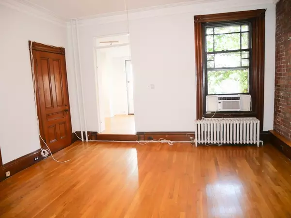 Boston, MA 02116,259 W Newton #6