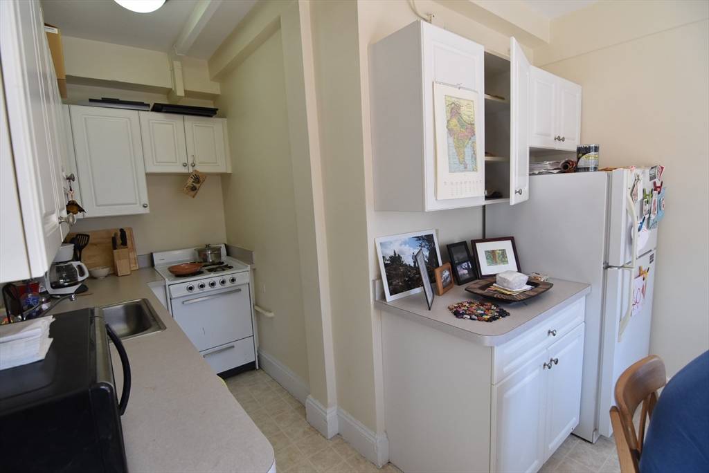 Brookline, MA 02446,1401 Beacon St #205