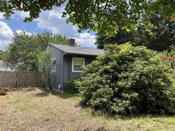New Bedford, MA 02745,98 Cottonwood Rd