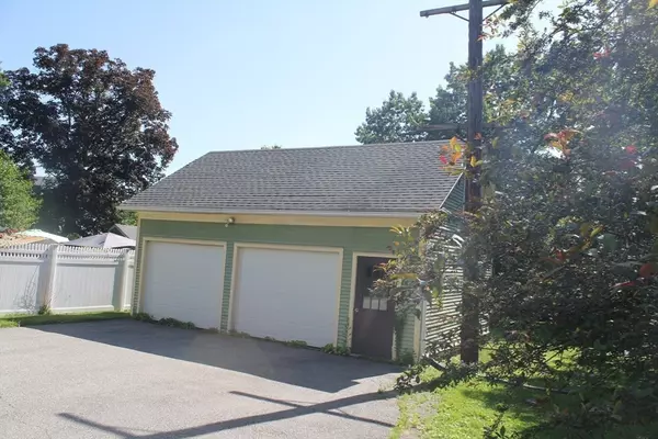 Chicopee, MA 01013,57- 59 Stearns Terrace