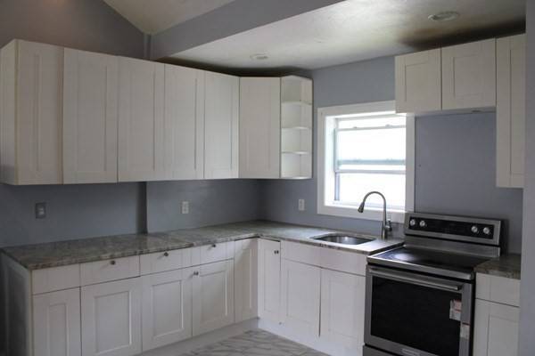 Brockton, MA 02301,211 Green St #2