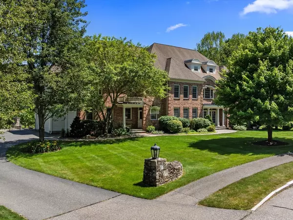 17 Olde Hickory Path, Westborough, MA 01581