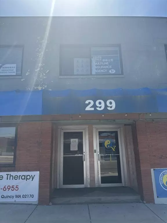 Quincy, MA 02170,299 Newport Avenue #1