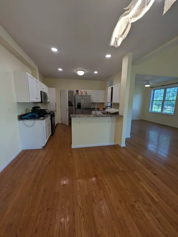 Shrewsbury, MA 01545,5 Eagle Dr #L