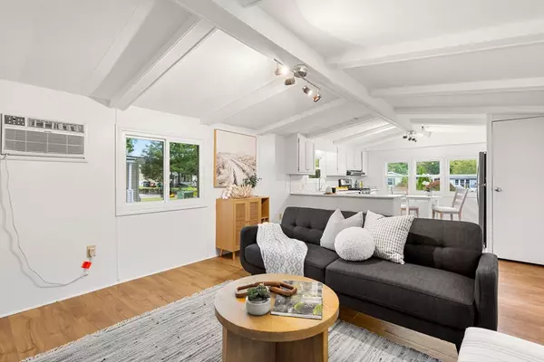 Wareham, MA 02538,2900 Cranberry  Highway #38