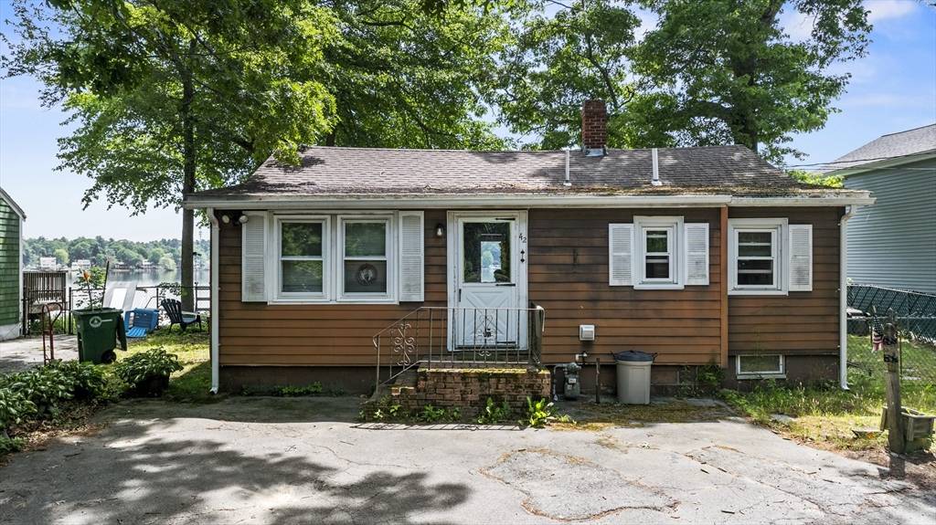Pembroke, MA 02359,42 Taylor Point Rd.