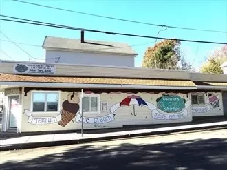 270 Seabury St, Fall River, MA 02720