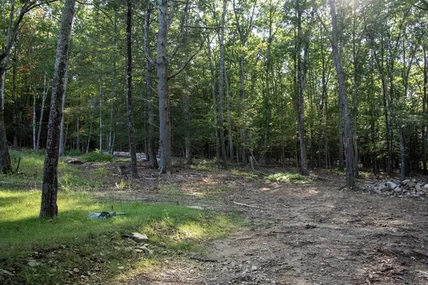 Dudley, MA 01571,126 Old Southbridge Rd