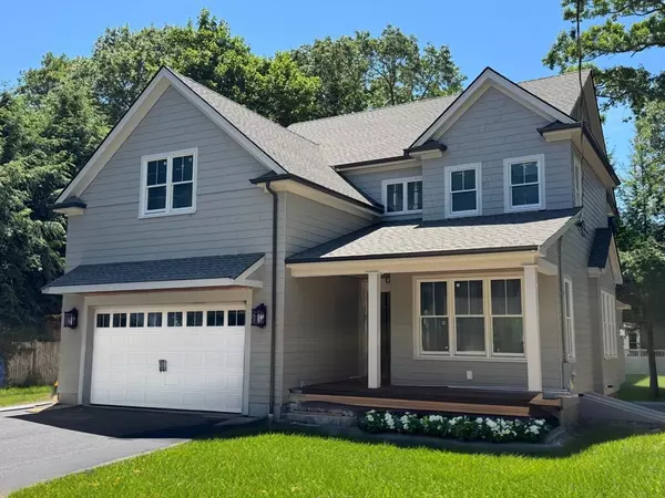 30 Gibson St, Needham, MA 02492