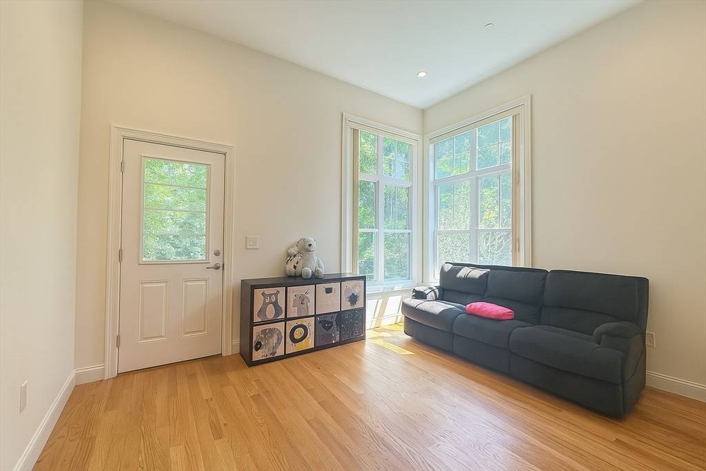 Cambridge, MA 02140,117-135 Harvey St #119