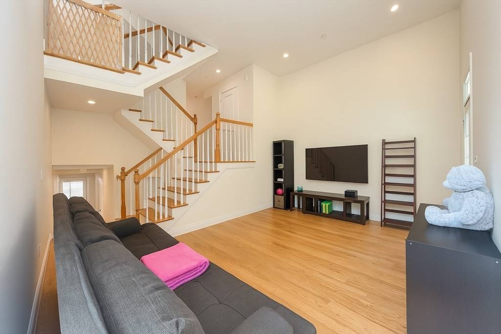 117-135 Harvey St #119, Cambridge, MA 02140