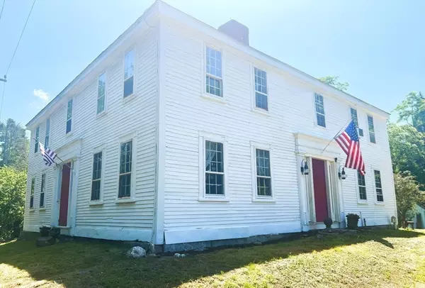 Newton, NH 03858,41 Amesbury Road