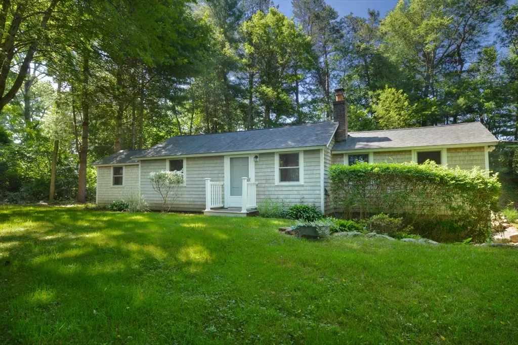 Sandwich, MA 02563,28 Percival Ln