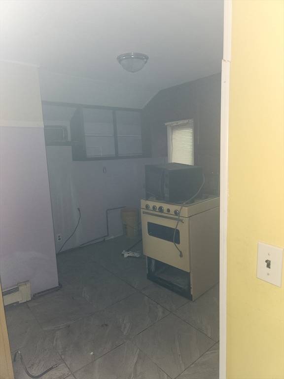 Waltham, MA 02451,35 Hillcrest St