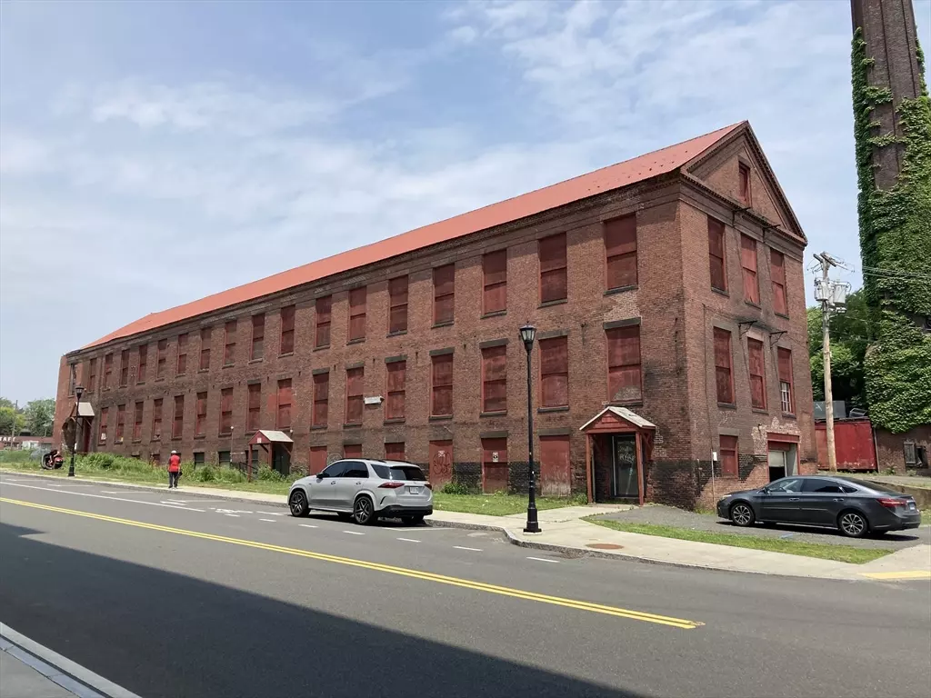 Holyoke, MA 01040,107 Lyman St