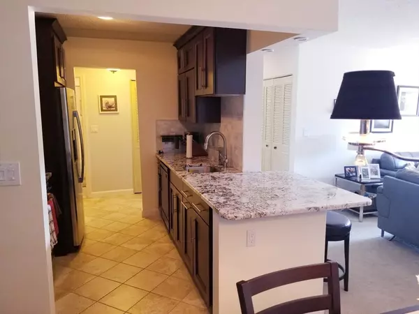 Stoneham, MA 02180,40 Main.Street #308