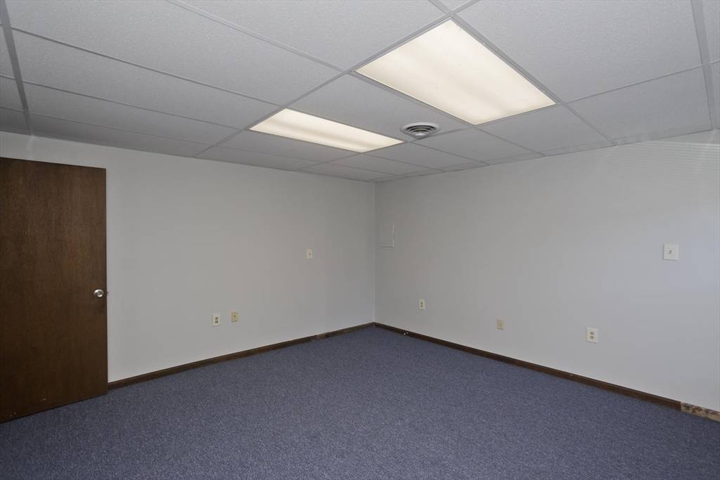 Westfield, MA 01085,45 Broad #1