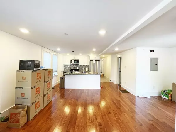 Somerville, MA 02145,2 Auburn Ave #2