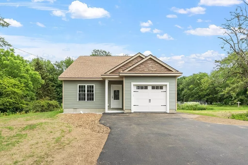 Athol, MA 01331,572 Pleasant St
