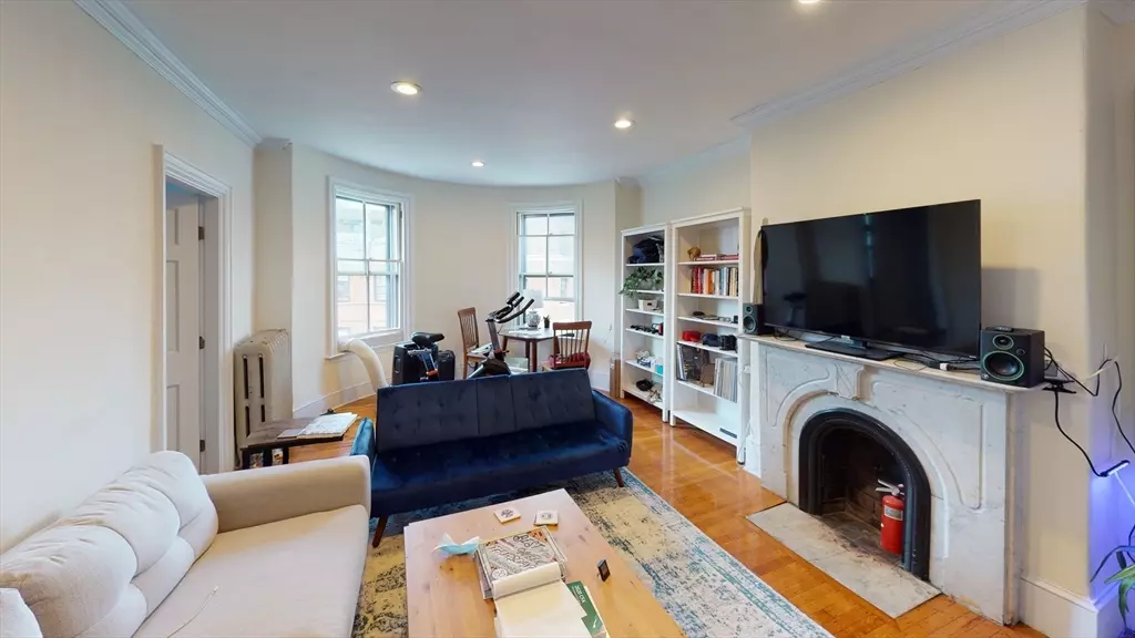 6 Brimmer #4, Boston, MA 02108