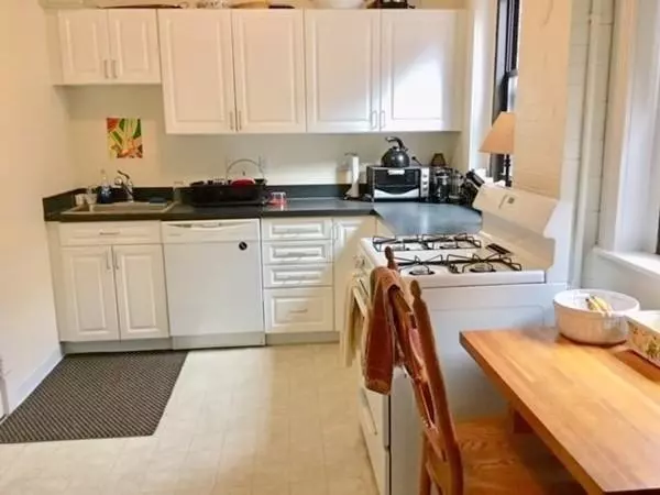 Brookline, MA 02446,Five Winchester #401