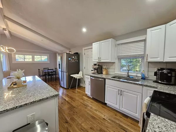 Marlborough, MA 01752,20 Upland Rd