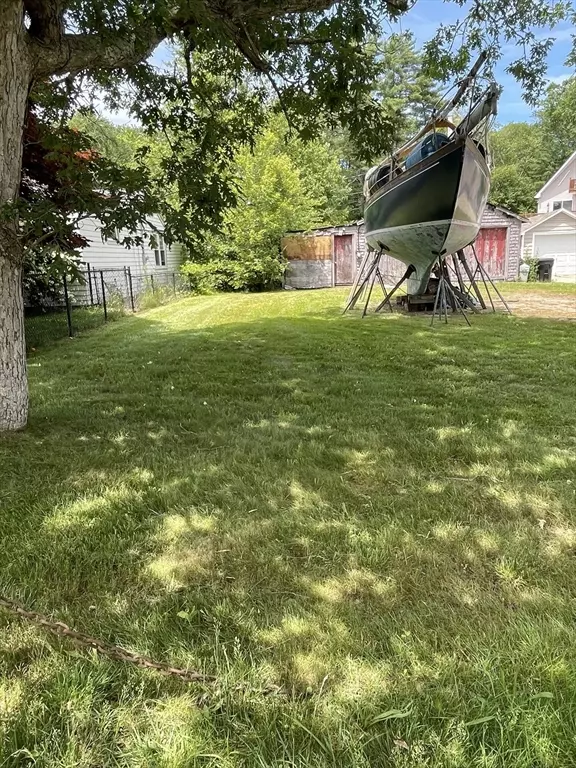 Dartmouth, MA 02747,55 Lakeside