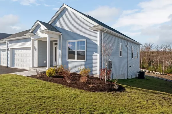 Northbridge, MA 01588,63 Crestwood Circle #37