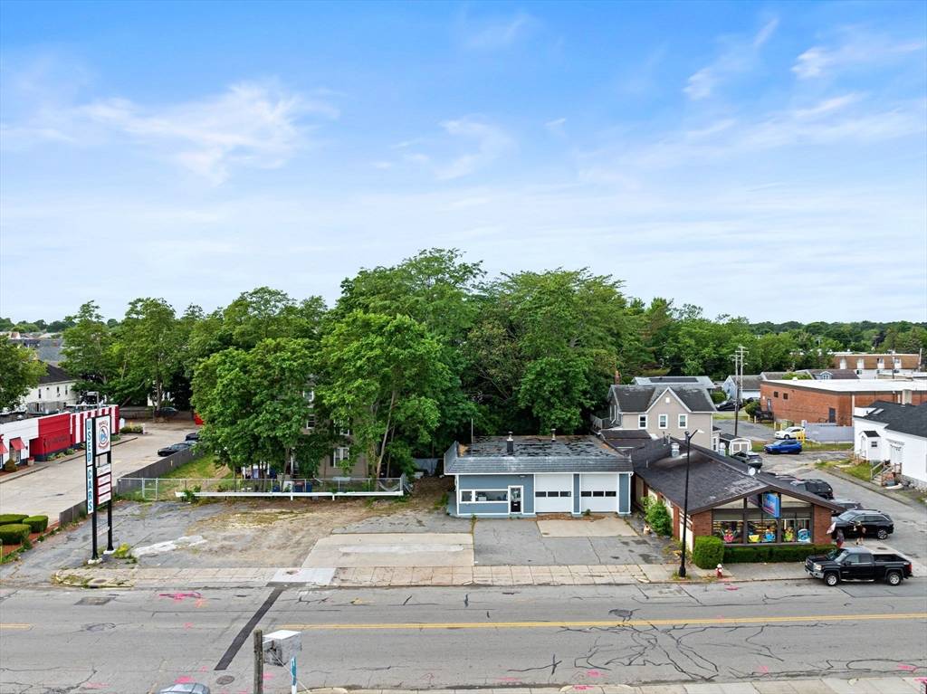 New Bedford, MA 02745,2147 Acushnet Ave