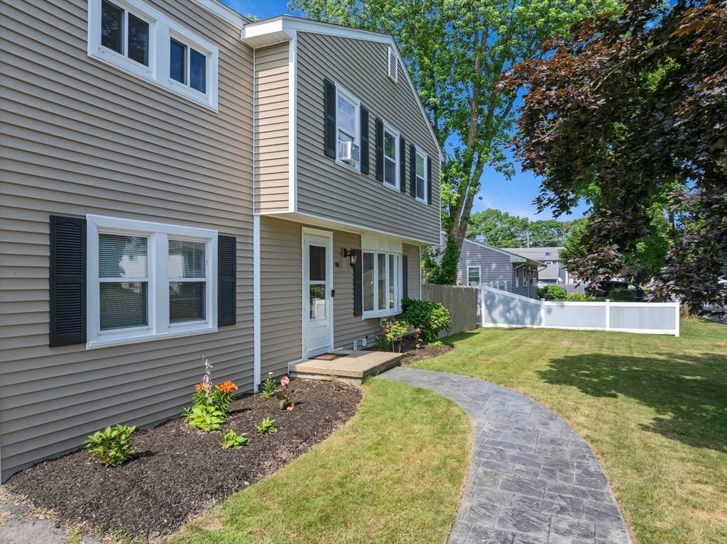 Somerset, MA 02726,99 Moffitt Ave