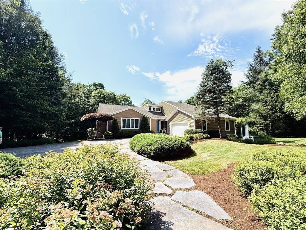 Ware, MA 01082,54 Shoreline Dr