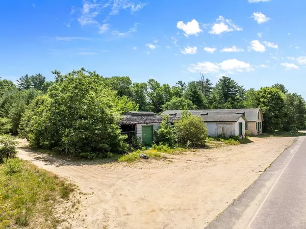 Wareham, MA 02576,50 Carver Rd