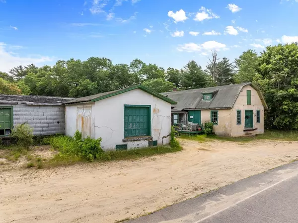 Wareham, MA 02576,50 Carver Rd