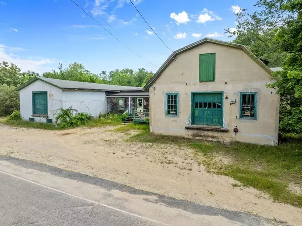 Wareham, MA 02576,50 Carver Rd