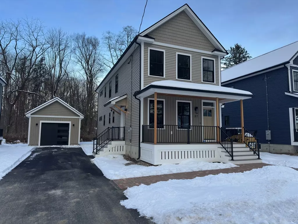 Northampton, MA 01062,37 Landy Ave