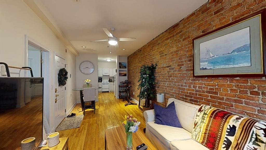 Boston, MA 02113,91 Prince St. #13