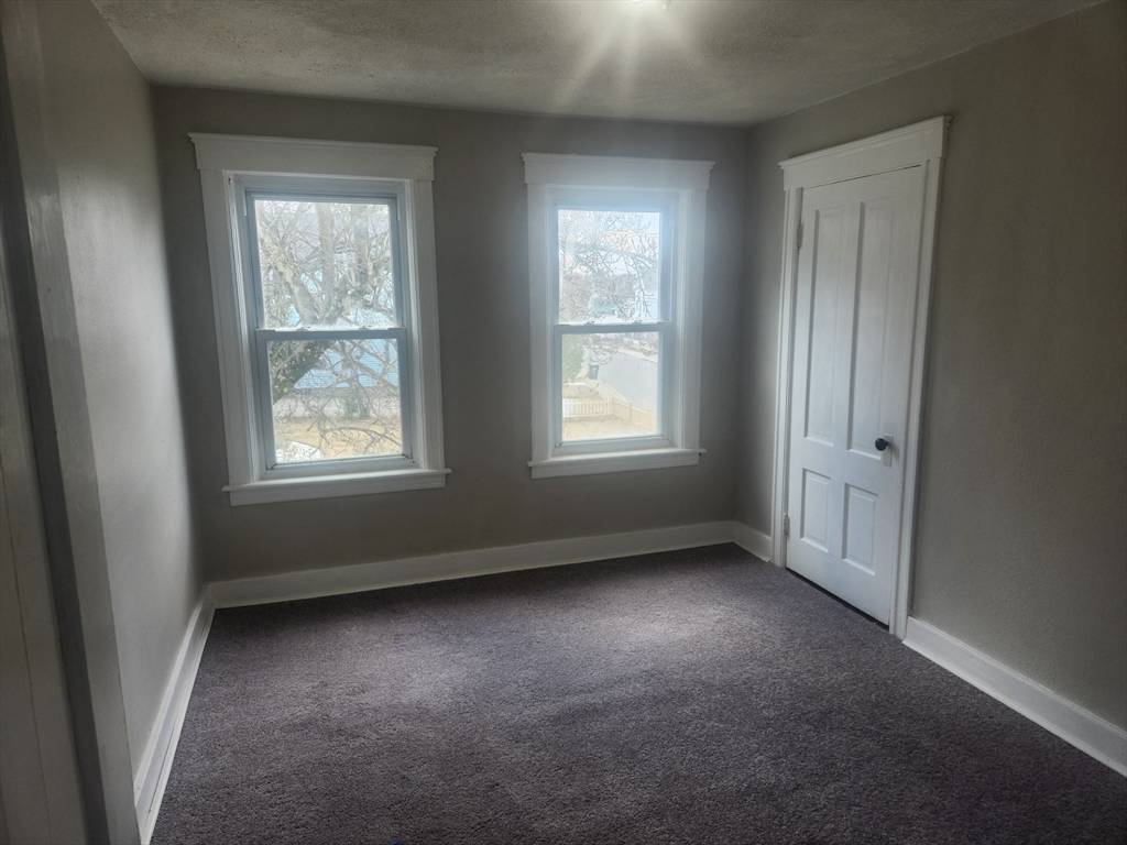Webster, MA 01570,45 Elm Street #2