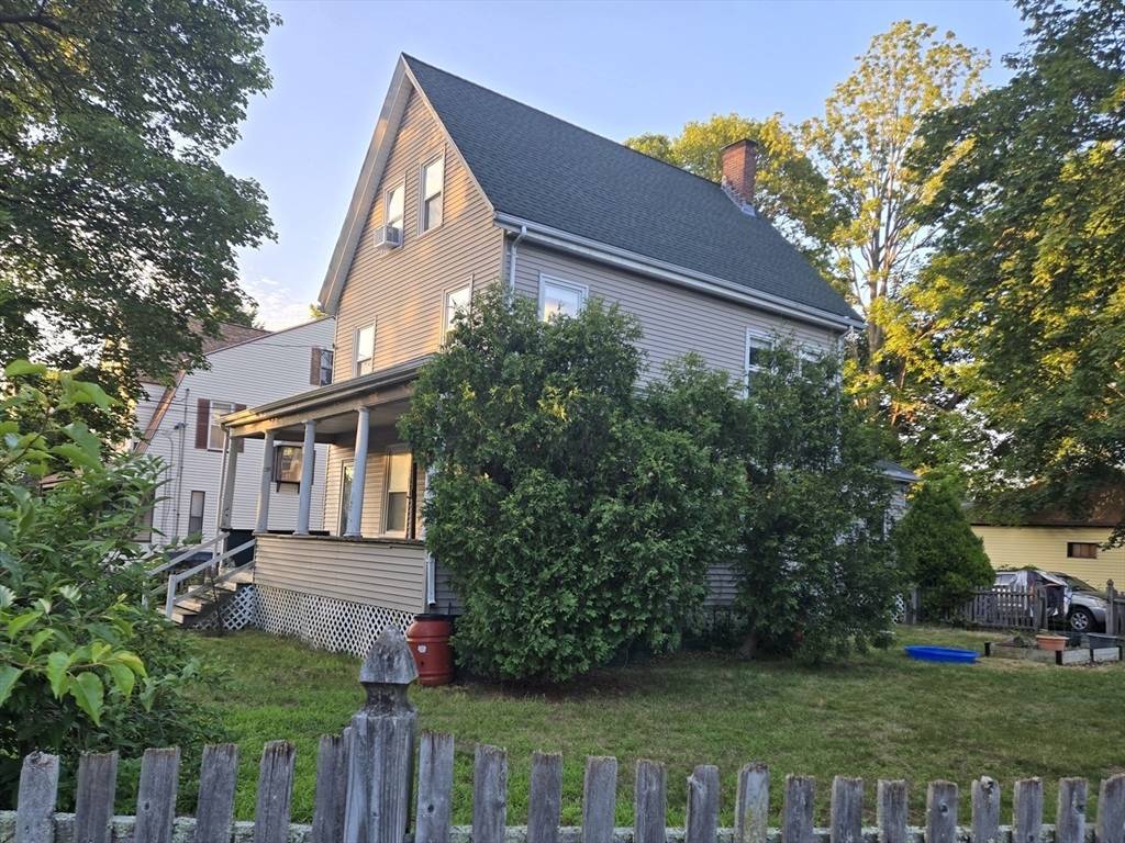 Stoneham, MA 02180,44 Perkins St