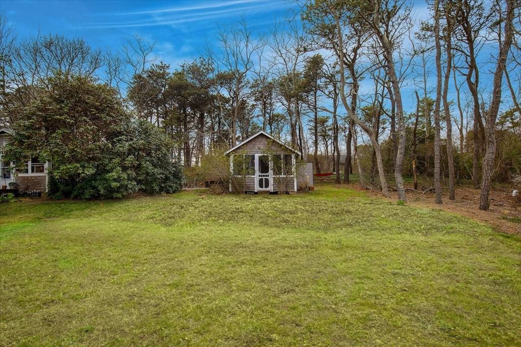 Truro, MA 02652,82 Shore Rd #9