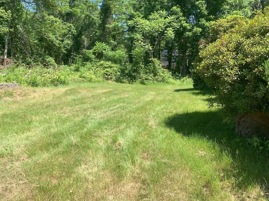 Southbridge, MA 01550,389 Breakneck Rd